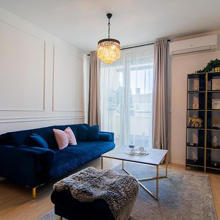 Flexible Selfcheckins 66 - Zagreb - Loggia - 80M2 - New - Luxury - Garage - 2 Bedrooms Buitenkant foto