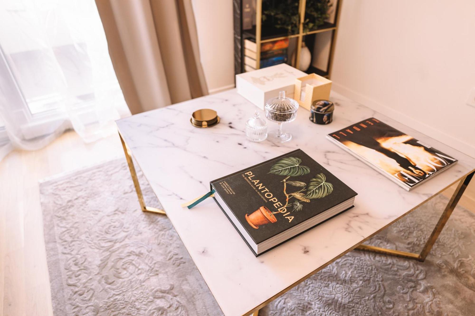 Flexible Selfcheckins 66 - Zagreb - Loggia - 80M2 - New - Luxury - Garage - 2 Bedrooms Buitenkant foto