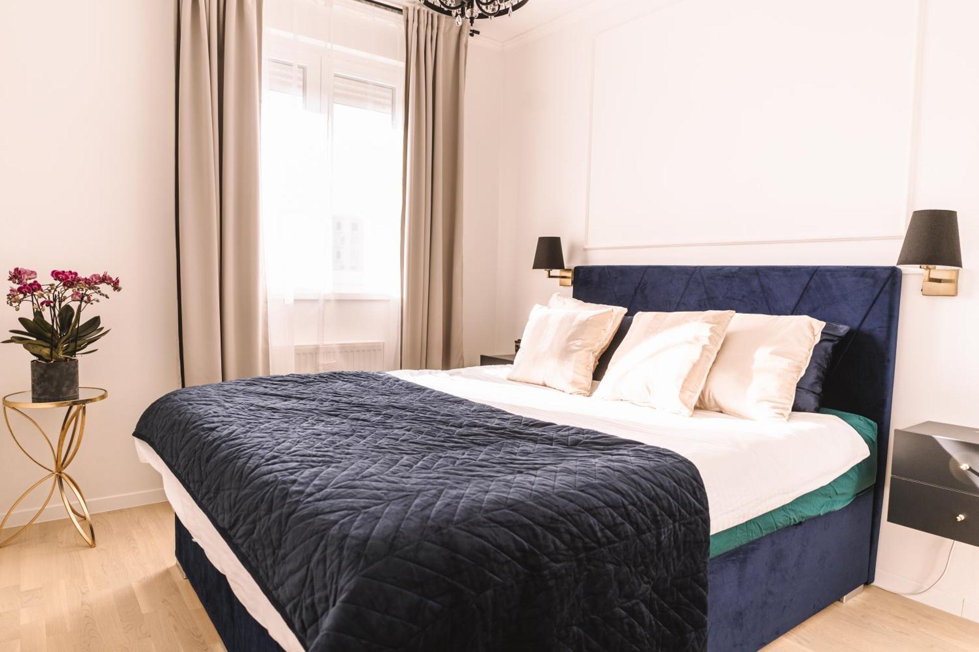 Flexible Selfcheckins 66 - Zagreb - Loggia - 80M2 - New - Luxury - Garage - 2 Bedrooms Buitenkant foto